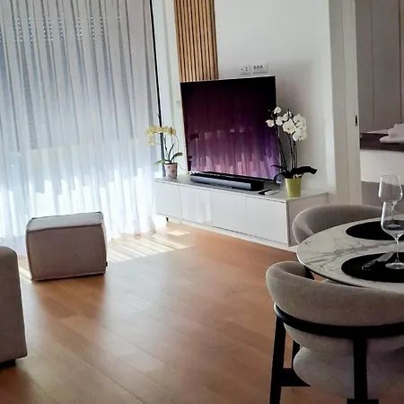 Apartment Designer Apartment Marija *